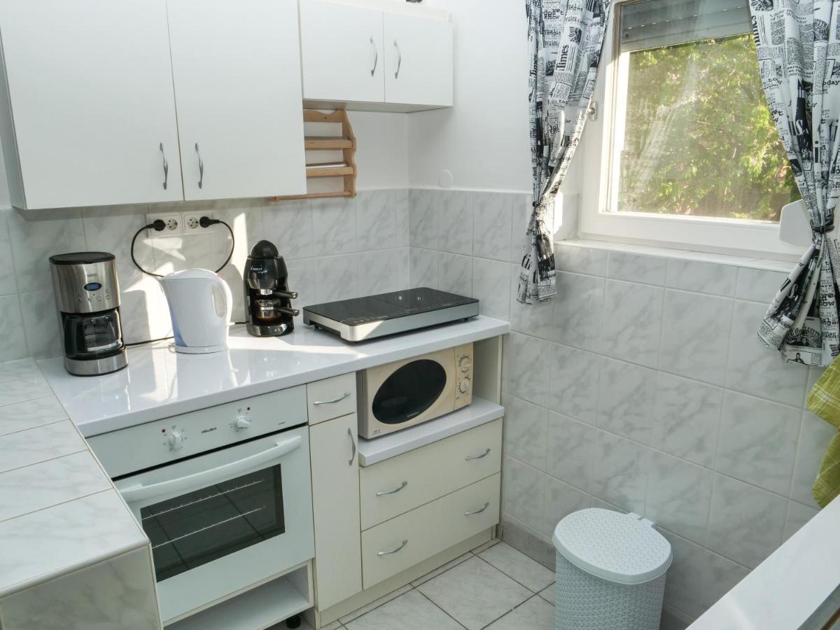 Cseresznyes Apartman Berekfurdo Exterior photo