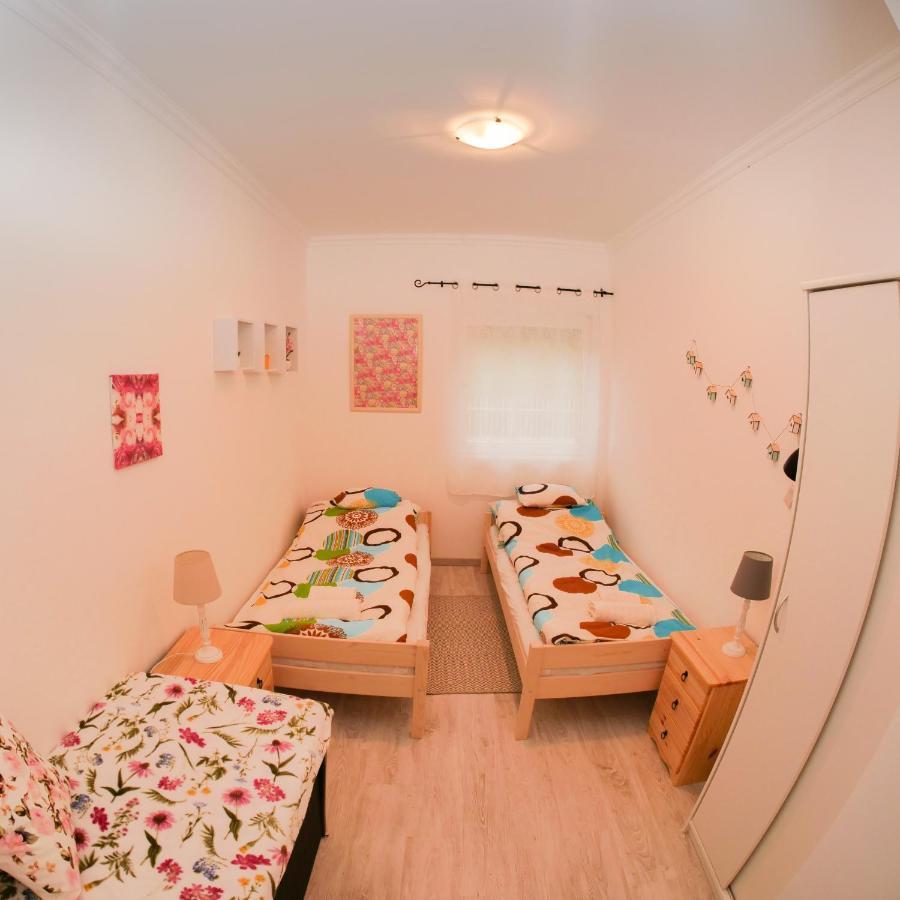 Cseresznyes Apartman Berekfurdo Exterior photo